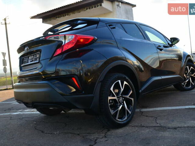 Чорний Тойота C-HR, об'ємом двигуна 2 л та пробігом 77 тис. км за 15850 $, фото 31 на Automoto.ua