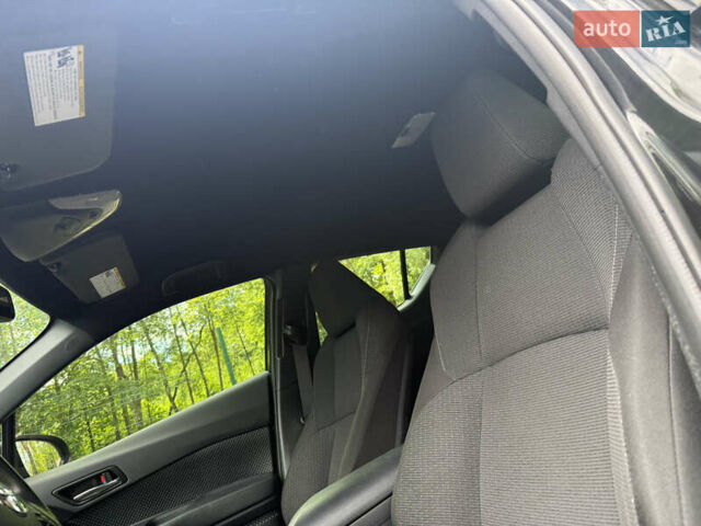Черный Тойота C-HR, объемом двигателя 1.99 л и пробегом 65 тыс. км за 22000 $, фото 12 на Automoto.ua