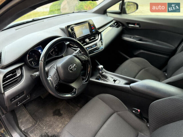 Черный Тойота C-HR, объемом двигателя 1.99 л и пробегом 67 тыс. км за 22000 $, фото 13 на Automoto.ua