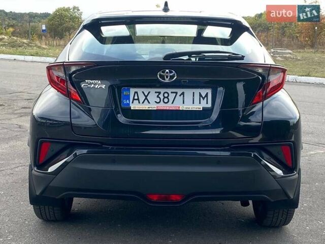 Черный Тойота C-HR, объемом двигателя 1.2 л и пробегом 76 тыс. км за 19900 $, фото 12 на Automoto.ua