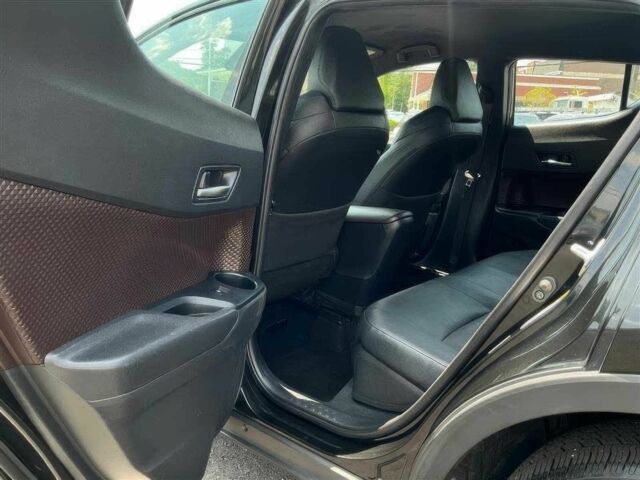 Черный Тойота C-HR, объемом двигателя 2 л и пробегом 36 тыс. км за 7400 $, фото 15 на Automoto.ua