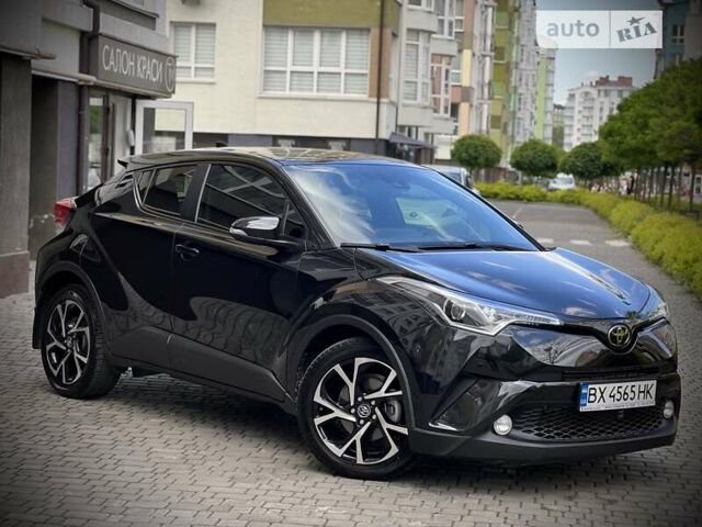 Чорний Тойота C-HR, об'ємом двигуна 2 л та пробігом 56 тис. км за 22500 $, фото 1 на Automoto.ua