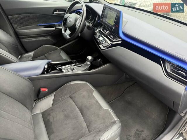 Чорний Тойота C-HR, об'ємом двигуна 1.8 л та пробігом 65 тис. км за 23800 $, фото 7 на Automoto.ua