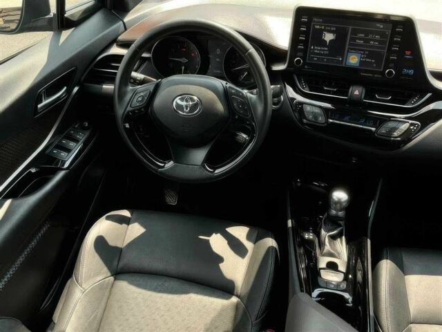 Тойота C-HR 2019 у Києві на Automoto.ua Чорний Тойота C-HR, об'ємом двигуна 2 л та пробігом 30 тис. км за 6100 $, фото 10 на Automoto.ua