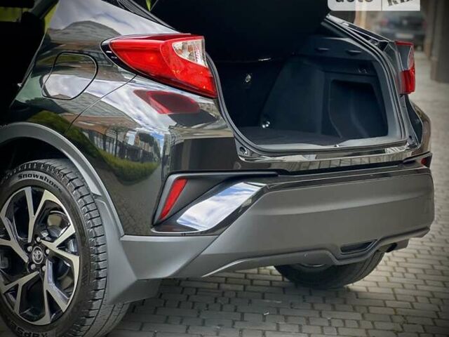 Чорний Тойота C-HR, об'ємом двигуна 2 л та пробігом 56 тис. км за 22500 $, фото 58 на Automoto.ua