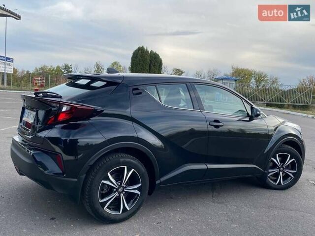 Черный Тойота C-HR, объемом двигателя 1.2 л и пробегом 76 тыс. км за 19900 $, фото 9 на Automoto.ua