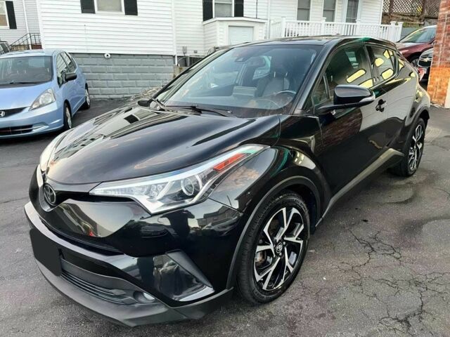 Черный Тойота C-HR, объемом двигателя 2 л и пробегом 45 тыс. км за 7500 $, фото 2 на Automoto.ua