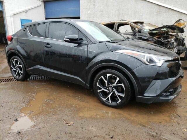 Чорний Тойота C-HR, об'ємом двигуна 2 л та пробігом 47 тис. км за 12000 $, фото 4 на Automoto.ua