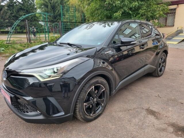 Черный Тойота C-HR, объемом двигателя 1.8 л и пробегом 105 тыс. км за 25200 $, фото 7 на Automoto.ua