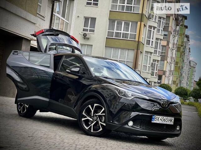 Чорний Тойота C-HR, об'ємом двигуна 1.99 л та пробігом 56 тис. км за 21850 $, фото 50 на Automoto.ua