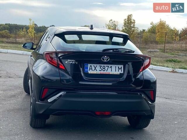 Черный Тойота C-HR, объемом двигателя 1.2 л и пробегом 76 тыс. км за 19900 $, фото 2 на Automoto.ua