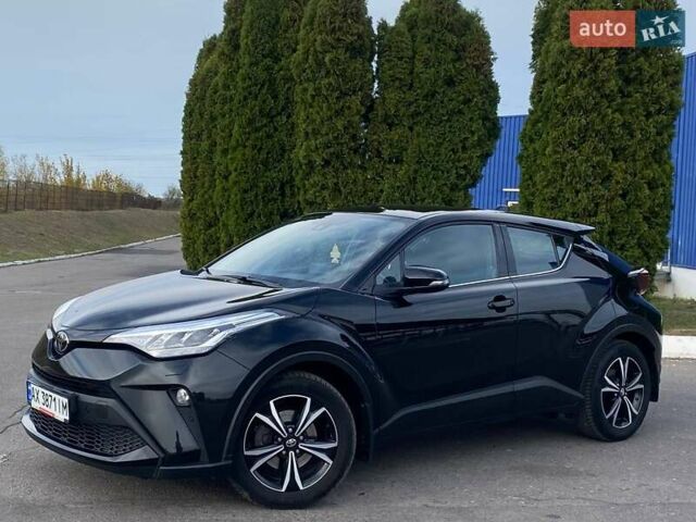 Черный Тойота C-HR, объемом двигателя 1.2 л и пробегом 76 тыс. км за 19900 $, фото 4 на Automoto.ua