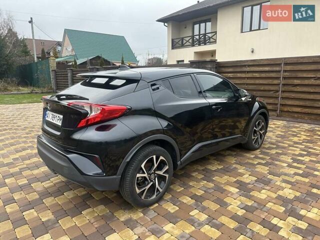 Черный Тойота C-HR, объемом двигателя 2 л и пробегом 68 тыс. км за 18999 $, фото 3 на Automoto.ua