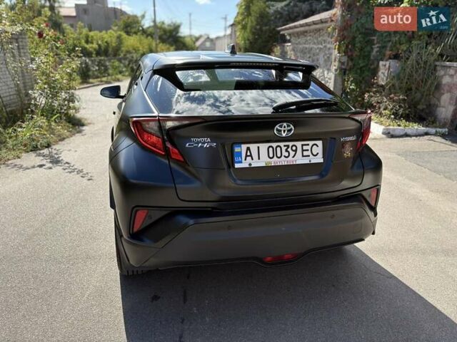 Чорний Тойота C-HR, об'ємом двигуна 1.8 л та пробігом 41 тис. км за 27999 $, фото 3 на Automoto.ua