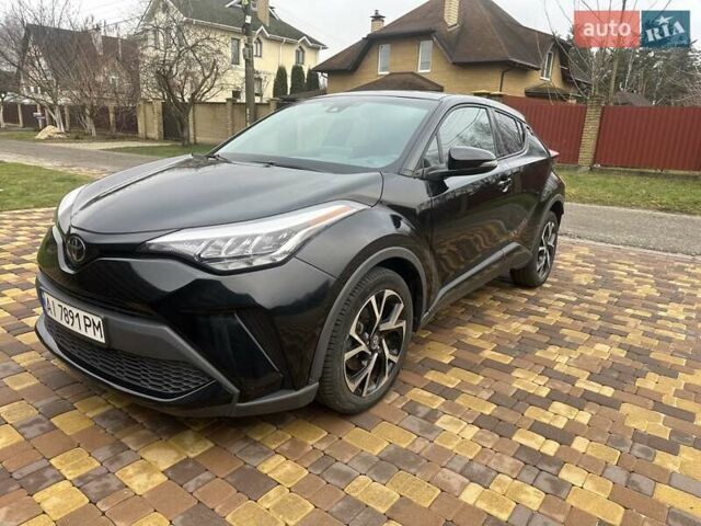 Черный Тойота C-HR, объемом двигателя 2 л и пробегом 68 тыс. км за 18999 $, фото 2 на Automoto.ua