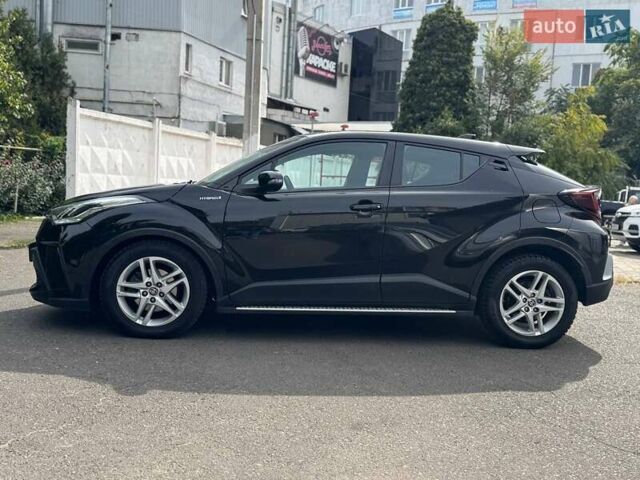 Чорний Тойота C-HR, об'ємом двигуна 1.8 л та пробігом 32 тис. км за 25900 $, фото 5 на Automoto.ua