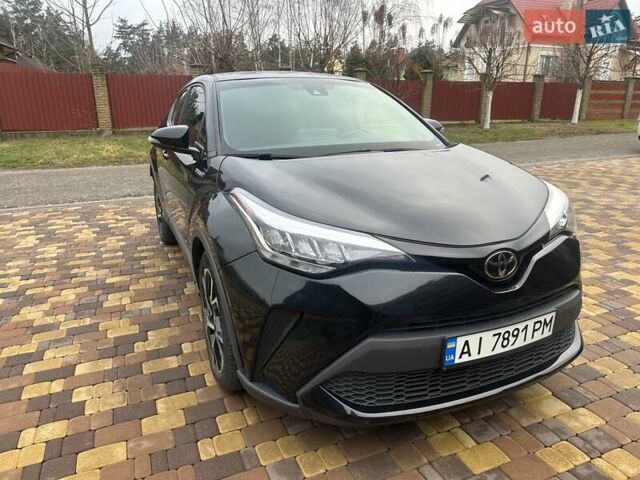Черный Тойота C-HR, объемом двигателя 2 л и пробегом 68 тыс. км за 18999 $, фото 1 на Automoto.ua