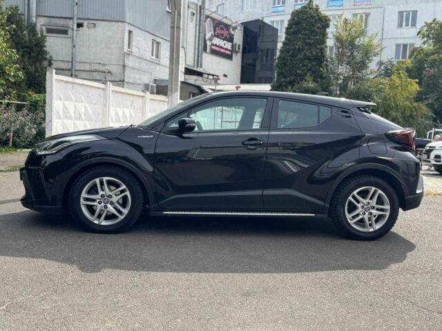 Чорний Тойота C-HR, об'ємом двигуна 1.8 л та пробігом 32 тис. км за 25900 $, фото 5 на Automoto.ua