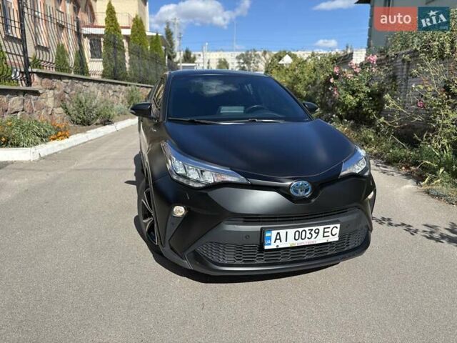 Чорний Тойота C-HR, об'ємом двигуна 1.8 л та пробігом 41 тис. км за 27999 $, фото 1 на Automoto.ua
