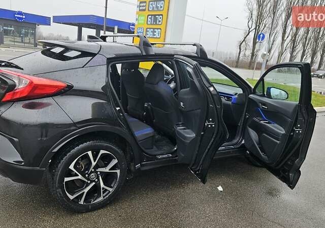 Чорний Тойота C-HR, об'ємом двигуна 2 л та пробігом 37 тис. км за 21555 $, фото 6 на Automoto.ua