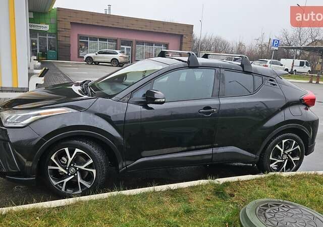 Чорний Тойота C-HR, об'ємом двигуна 2 л та пробігом 37 тис. км за 21555 $, фото 8 на Automoto.ua