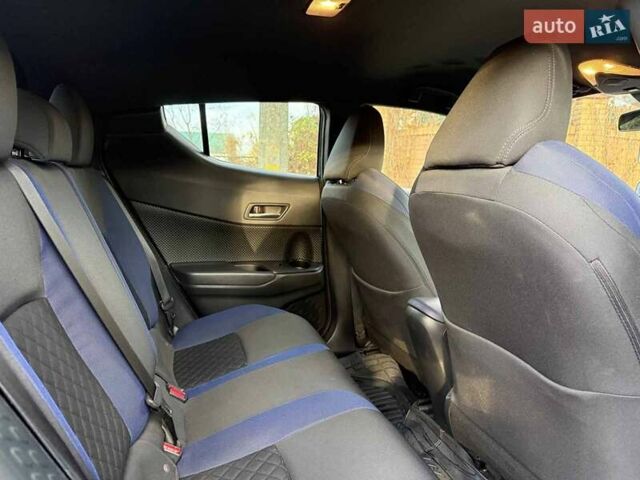 Чорний Тойота C-HR, об'ємом двигуна 2 л та пробігом 38 тис. км за 21990 $, фото 20 на Automoto.ua