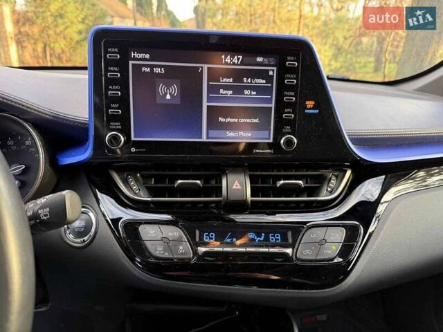 Чорний Тойота C-HR, об'ємом двигуна 2 л та пробігом 38 тис. км за 21990 $, фото 13 на Automoto.ua