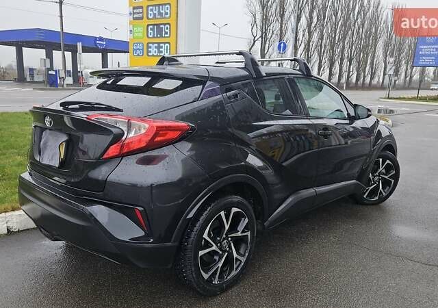 Чорний Тойота C-HR, об'ємом двигуна 2 л та пробігом 37 тис. км за 21555 $, фото 3 на Automoto.ua