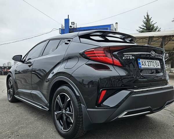 Чорний Тойота C-HR, об'ємом двигуна 1.99 л та пробігом 57 тис. км за 30000 $, фото 21 на Automoto.ua