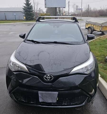 Чорний Тойота C-HR, об'ємом двигуна 2 л та пробігом 37 тис. км за 21555 $, фото 1 на Automoto.ua