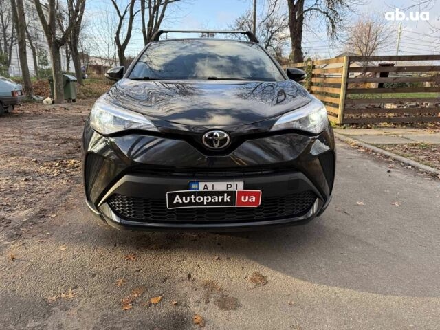 Чорний Тойота C-HR, об'ємом двигуна 2 л та пробігом 38 тис. км за 21990 $, фото 1 на Automoto.ua