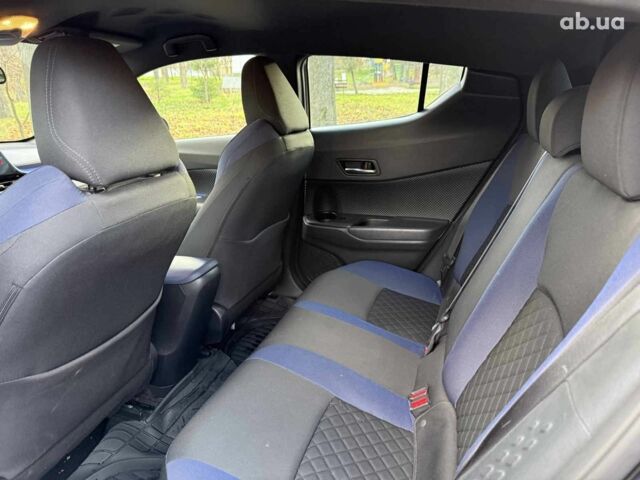 Чорний Тойота C-HR, об'ємом двигуна 2 л та пробігом 38 тис. км за 21990 $, фото 16 на Automoto.ua