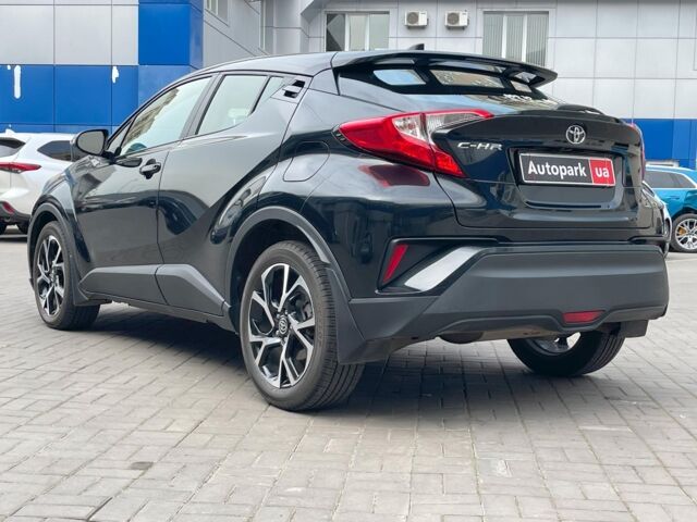 Черный Тойота C-HR, объемом двигателя 2 л и пробегом 26 тыс. км за 25690 $, фото 15 на Automoto.ua