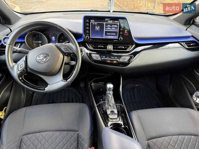 Чорний Тойота C-HR, об'ємом двигуна 2 л та пробігом 38 тис. км за 21990 $, фото 17 на Automoto.ua