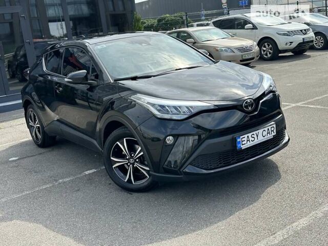 Чорний Тойота C-HR, об'ємом двигуна 1.2 л та пробігом 9 тис. км за 28900 $, фото 2 на Automoto.ua