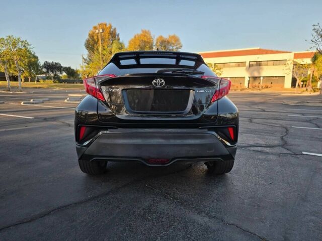 Черный Тойота C-HR, объемом двигателя 2 л и пробегом 28 тыс. км за 4400 $, фото 4 на Automoto.ua