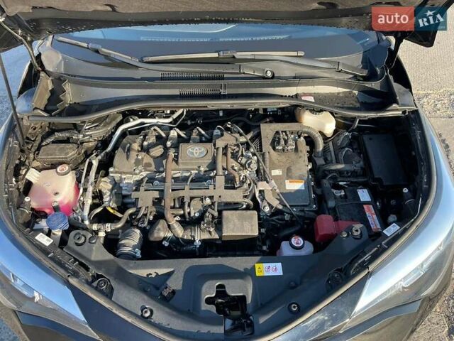 Черный Тойота C-HR, объемом двигателя 0 л и пробегом 2 тыс. км за 32750 $, фото 40 на Automoto.ua