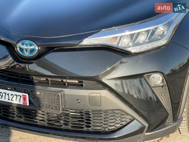 Черный Тойота C-HR, объемом двигателя 0 л и пробегом 2 тыс. км за 32750 $, фото 7 на Automoto.ua