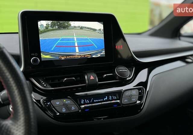 Фіолетовий Тойота C-HR, об'ємом двигуна 1.8 л та пробігом 42 тис. км за 33000 $, фото 27 на Automoto.ua