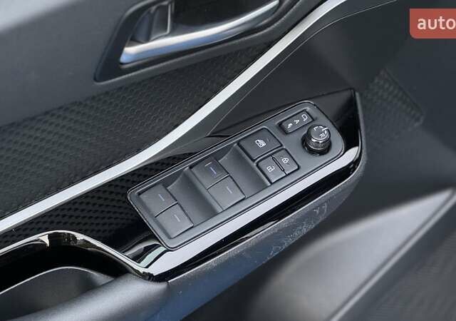 Фіолетовий Тойота C-HR, об'ємом двигуна 1.8 л та пробігом 42 тис. км за 33000 $, фото 13 на Automoto.ua
