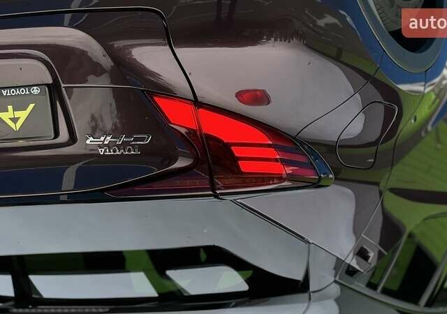 Фіолетовий Тойота C-HR, об'ємом двигуна 1.8 л та пробігом 42 тис. км за 33000 $, фото 34 на Automoto.ua