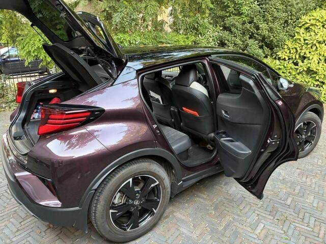 Фиолетовый Тойота C-HR, объемом двигателя 2 л и пробегом 30 тыс. км за 29950 $, фото 11 на Automoto.ua