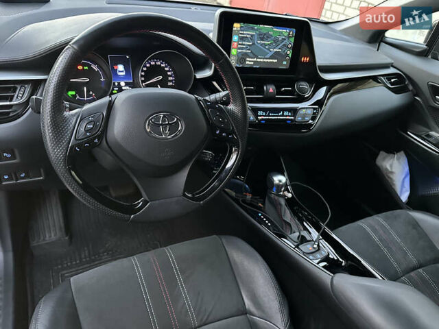 Фіолетовий Тойота C-HR, об'ємом двигуна 1.8 л та пробігом 40 тис. км за 37500 $, фото 5 на Automoto.ua
