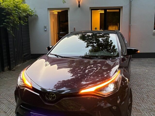 Фиолетовый Тойота C-HR, объемом двигателя 2 л и пробегом 30 тыс. км за 29950 $, фото 2 на Automoto.ua