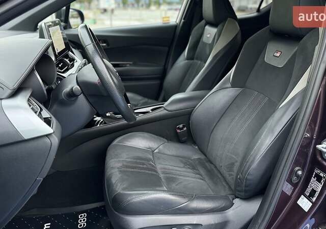 Фіолетовий Тойота C-HR, об'ємом двигуна 1.8 л та пробігом 42 тис. км за 33000 $, фото 16 на Automoto.ua