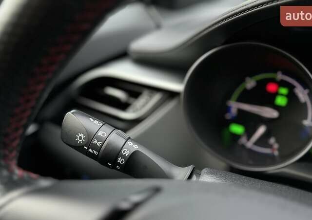 Фіолетовий Тойота C-HR, об'ємом двигуна 1.8 л та пробігом 42 тис. км за 33000 $, фото 32 на Automoto.ua