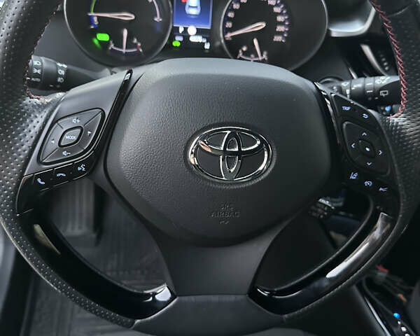 Фіолетовий Тойота C-HR, об'ємом двигуна 1.8 л та пробігом 40 тис. км за 37500 $, фото 7 на Automoto.ua
