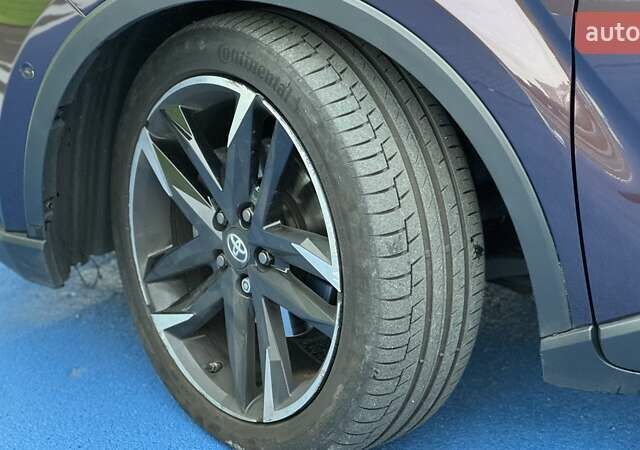 Фіолетовий Тойота C-HR, об'ємом двигуна 1.8 л та пробігом 42 тис. км за 33000 $, фото 9 на Automoto.ua