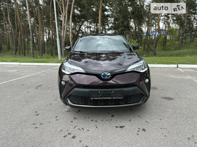 Фиолетовый Тойота C-HR, объемом двигателя 1.8 л и пробегом 6 тыс. км за 34500 $, фото 3 на Automoto.ua