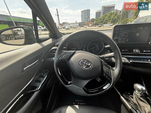 Фиолетовый Тойота C-HR, объемом двигателя 1.99 л и пробегом 39 тыс. км за 32000 $, фото 26 на Automoto.ua